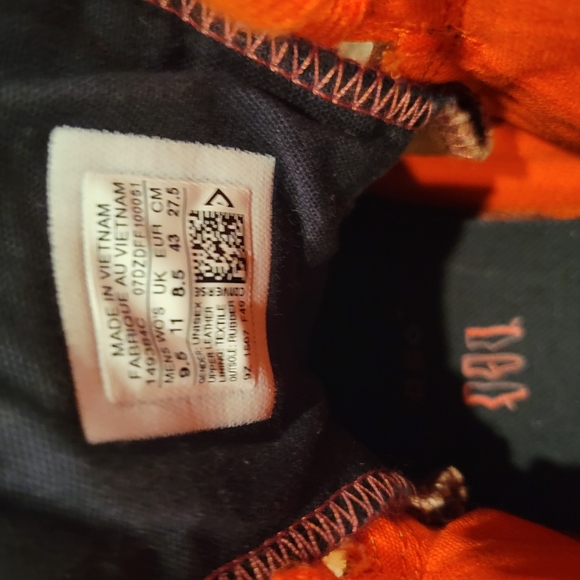 Mens Leather Converse size 9.5men. - Picture 2 of 5